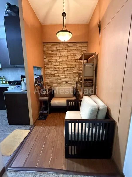 5 Room (5I) HDB for Sale in  663B Jurong West Street 65 - Image 4