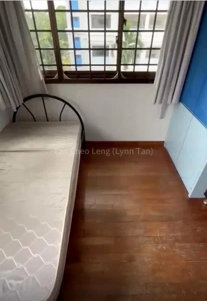 Common Room (HDB) for Rent in  698 Hougang Street 61 - Image 1