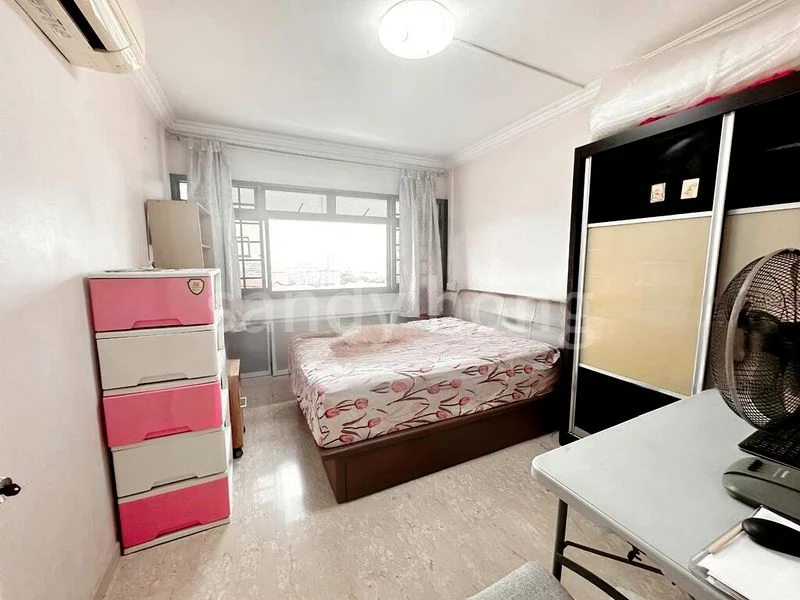 5 Room (5I) HDB for Sale in 267 Toh Guan Road - Image 7