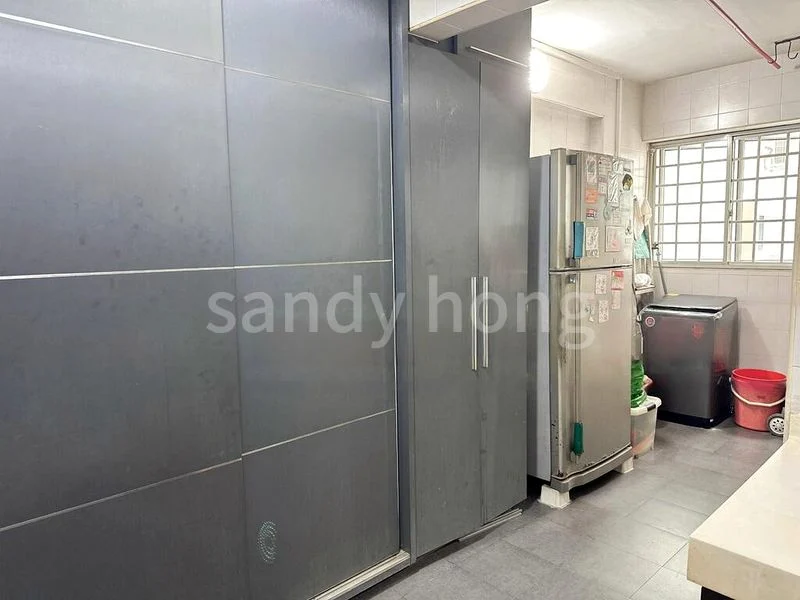 5 Room (5I) HDB for Sale in 267 Toh Guan Road - Image 4