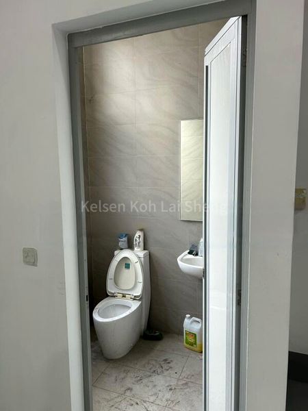 Light Industrial (B1) for Sale in  The Westcom - Image 10