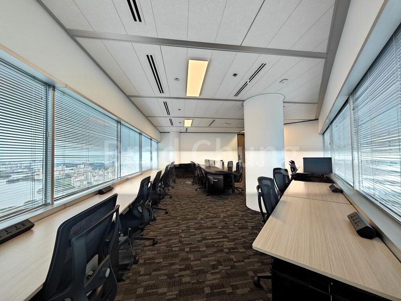 Office for Rent: Gateway East - Image 6