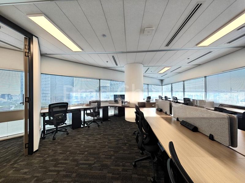 Office for Rent: Gateway East - Image 5