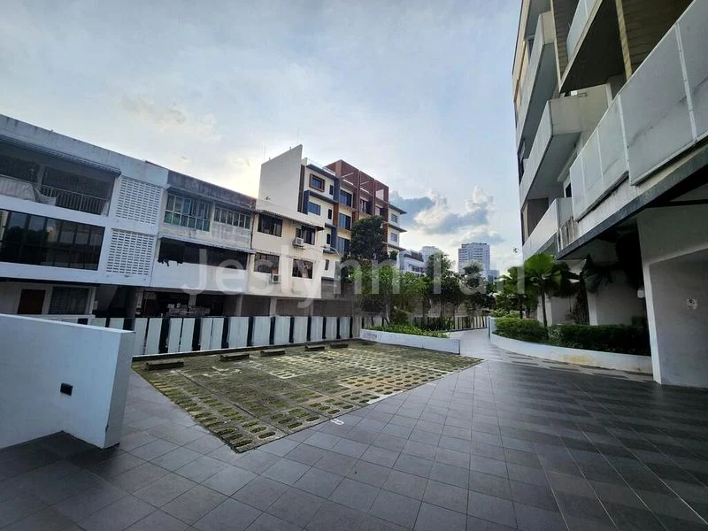 2 Bed Apartment (Condo) for Sale in  8 Farrer Suites - Image 16