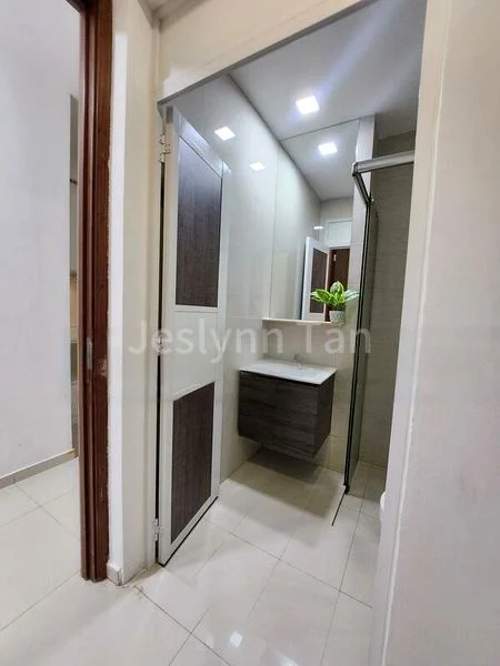 2 Bed Apartment (Condo) for Sale in  8 Farrer Suites - Image 9