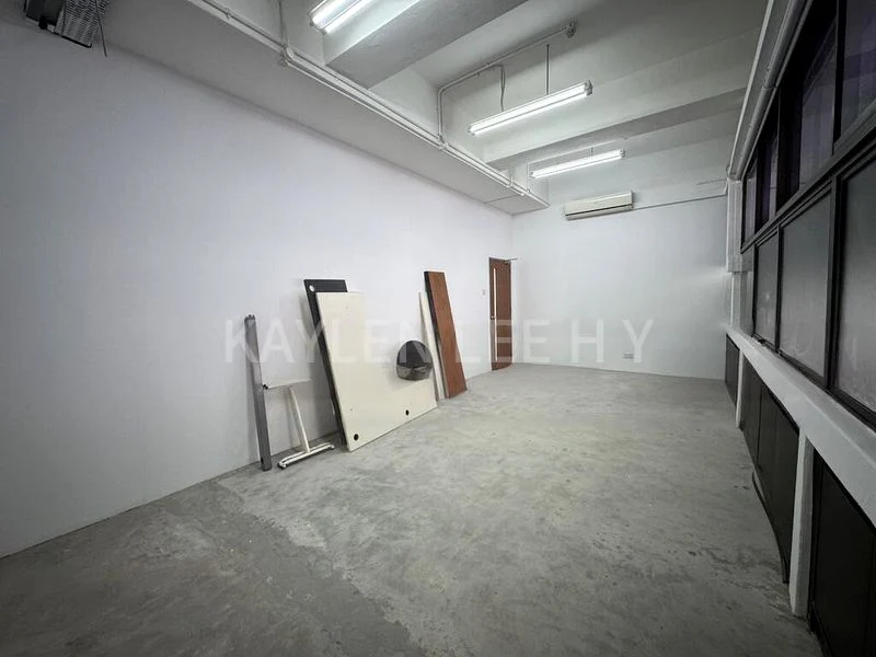 Office for Rent: 112 Lavender Street - Image 4