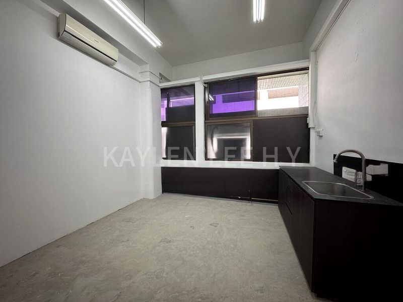Office for Rent: 112 Lavender Street - Image 3
