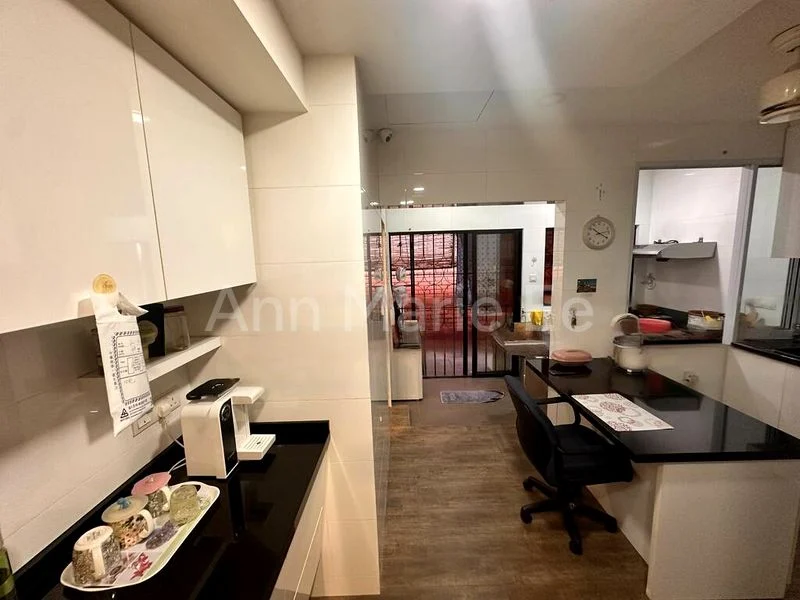 4 Bed Terraced House (Landed) for Sale in  Jalan Ikan Merah - Image 10