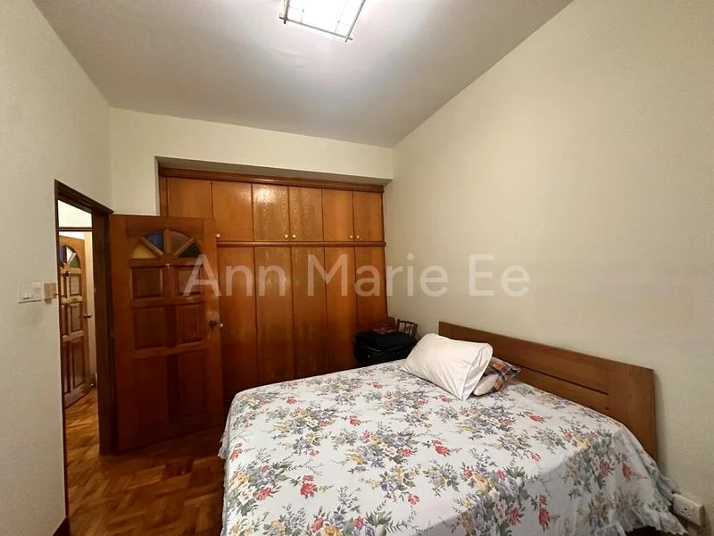 4 Bed Terraced House (Landed) for Sale in  Jalan Ikan Merah - Image 16