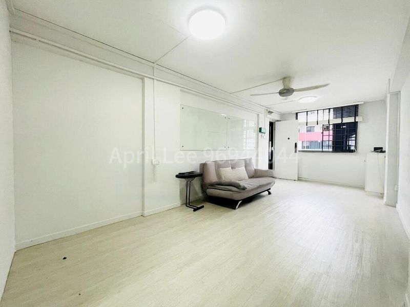 3 Room (3I) HDB for Rent in  130 Marsiling Rise - Image 4