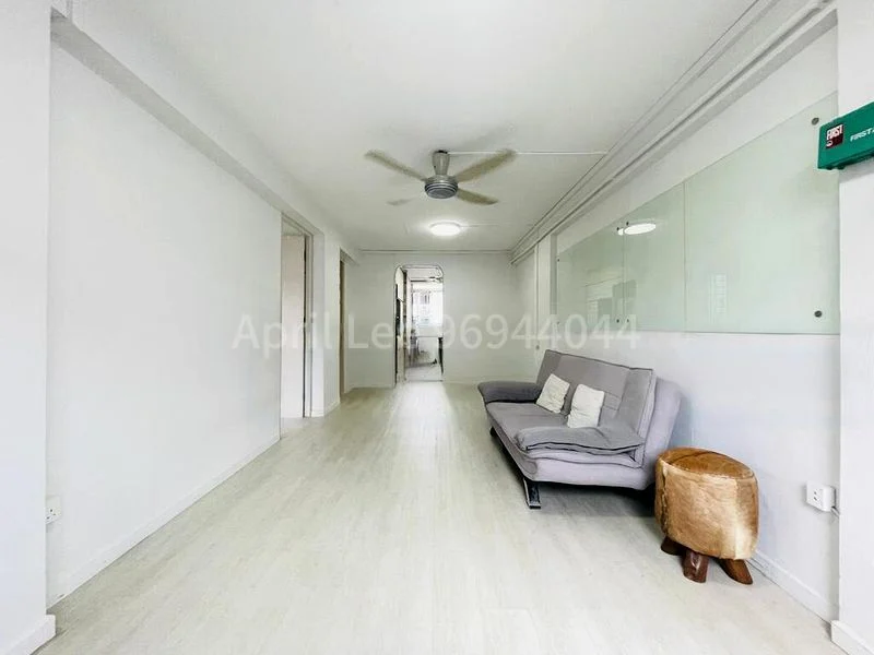 3 Room (3I) HDB for Rent in  130 Marsiling Rise - Image 2