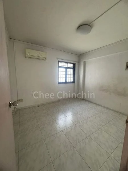 4 Room (4NG) HDB for Rent in  627 Choa Chu Kang Street 62 - Image 4