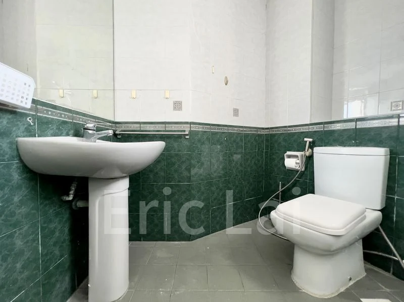 Common Room (Condo) for Rent in  Harbour View Towers - Image 5