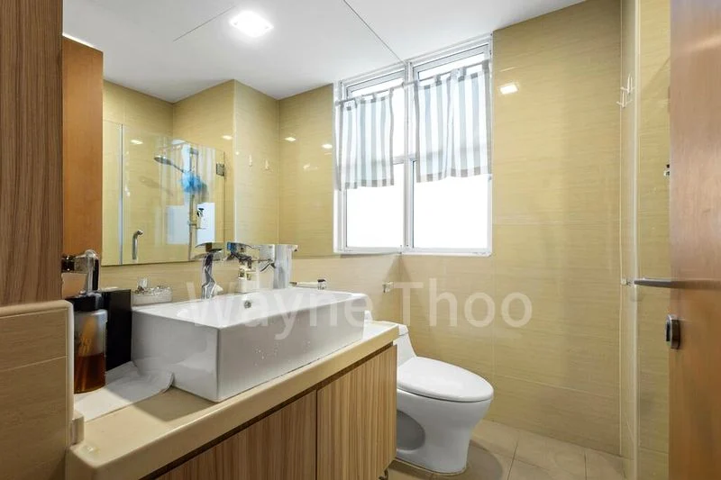 3 Bed Condo for Sale in  Sunglade - Image 8