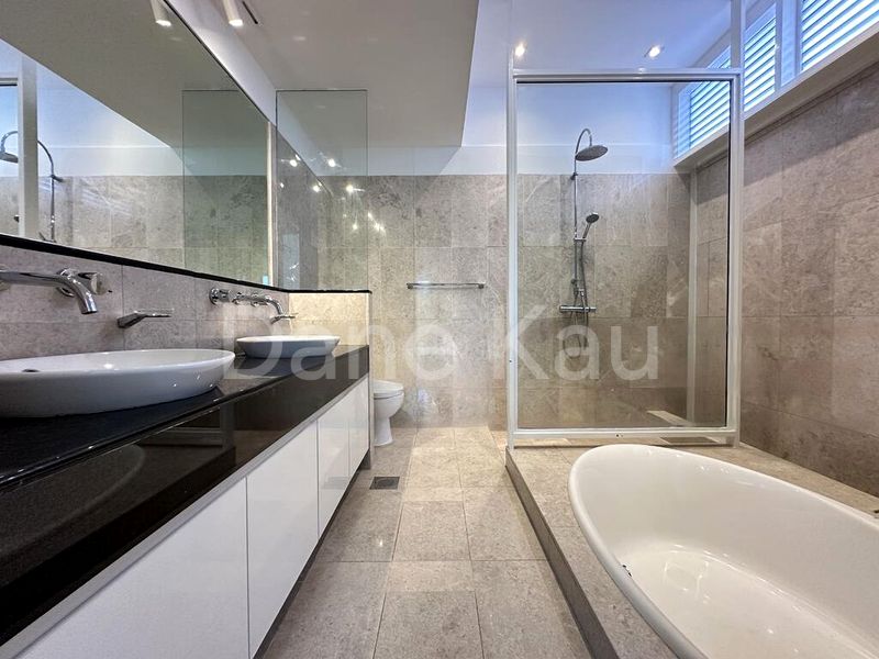 6 Bed Bungalow (Landed) for Sale in Ocean Drive - Image 10