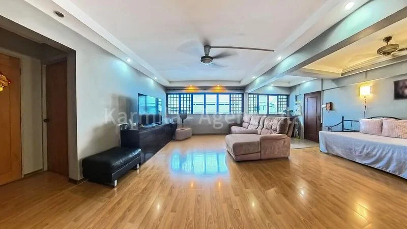 5 Room (5I) HDB for Sale in  624 Hougang Avenue 8 - Image 2