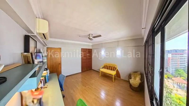 5 Room (5I) HDB for Sale in  624 Hougang Avenue 8 - Image 11