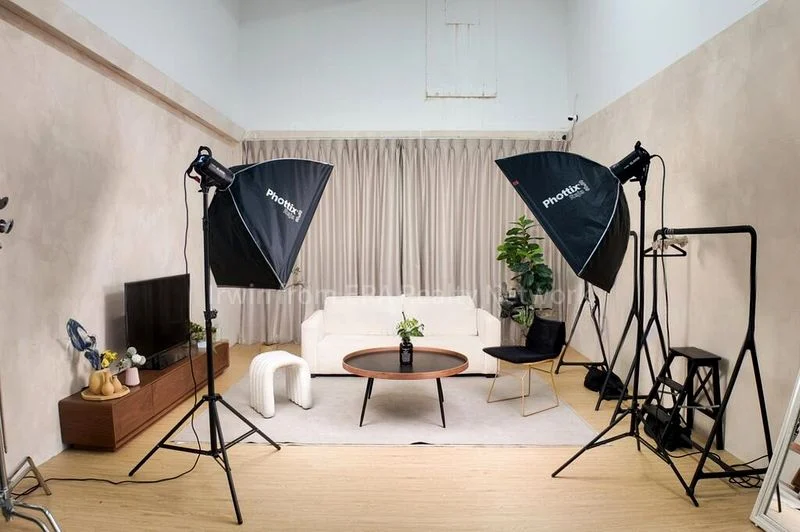 Light Industrial (B1) for Rent: Foo Wah Industrial Building - Image 8