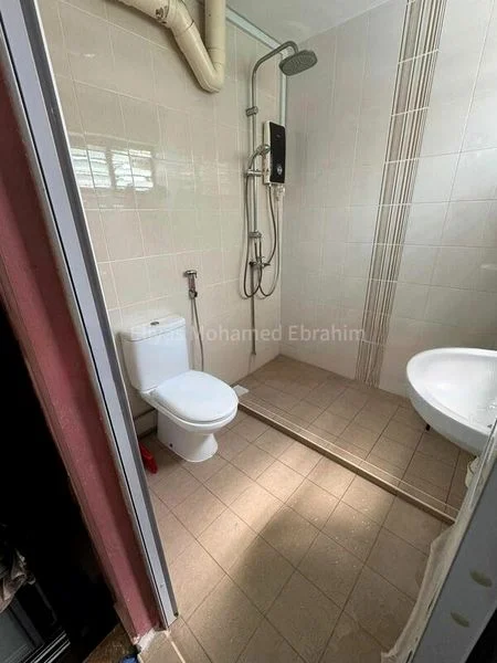 5 Room (5A) HDB for Rent in  238 Yishun Ring Road - Image 14