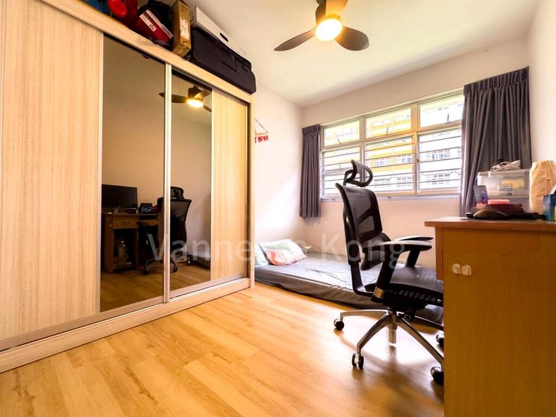 4 Room (4A) HDB for Sale in  443D Bukit Batok West Avenue 8 - Image 8