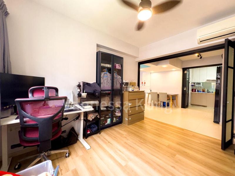 4 Room (4A) HDB for Sale in  443D Bukit Batok West Avenue 8 - Image 9