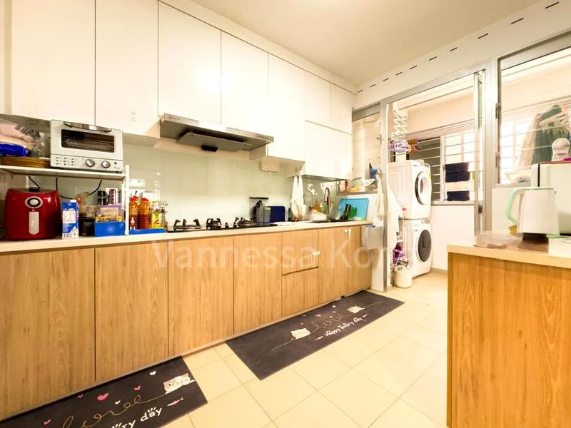 4 Room (4A) HDB for Sale in  443D Bukit Batok West Avenue 8 - Image 10