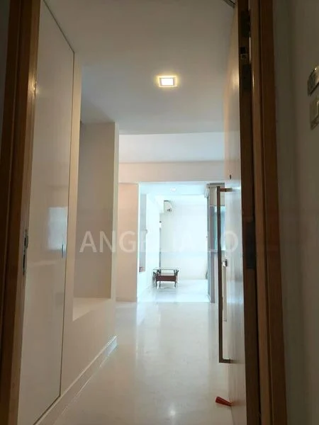 3 Bed Condo for Rent in  One Amber - Image 2