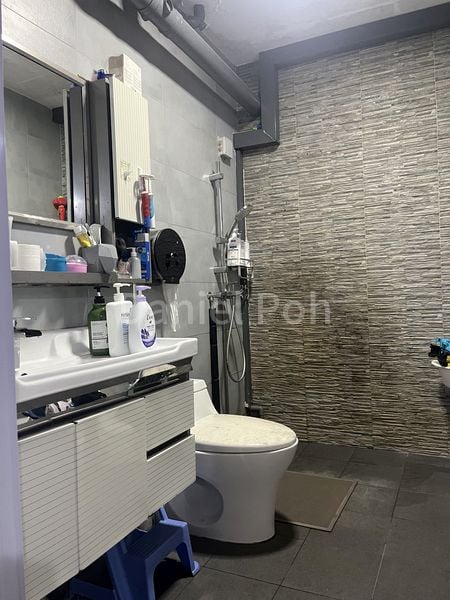 Executive HDB for Sale in 299C Compassvale Street - Image 4