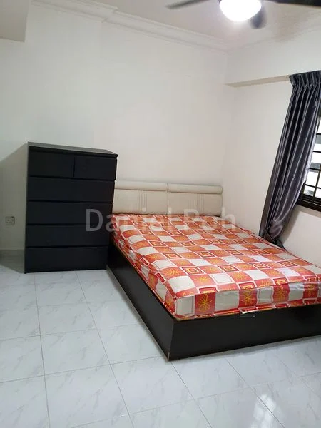 Executive HDB for Sale in 299C Compassvale Street - Image 6