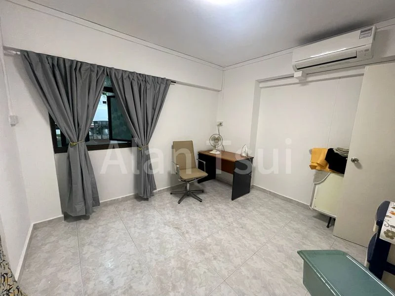 Common Room (HDB) for Rent in  575 Hougang Street 51 - Image 3