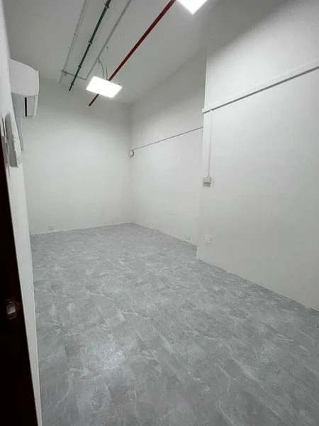 Light Industrial (B1) for Rent: Oxley BizHub - Image 2