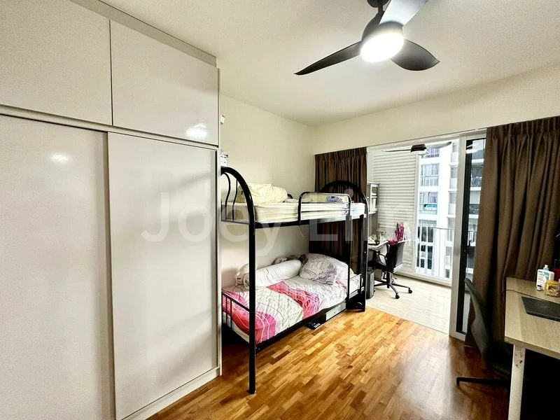 3 Bed Executive Condo for Rent in  Forestville - Image 8