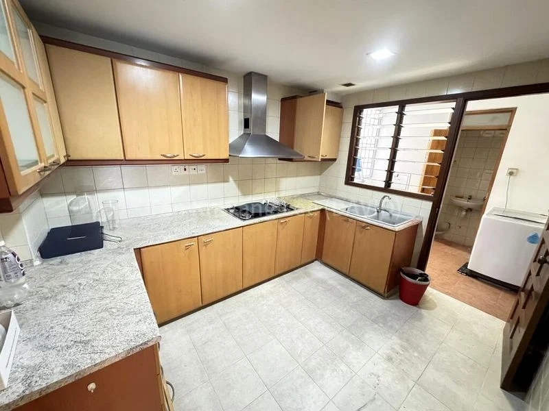 3 Bed Condo for Rent in  Carissa Park Condominium - Image 5