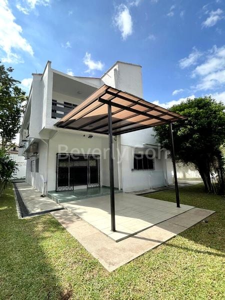 4 Bed Bungalow (Landed) for Sale in  Hong Kong Park - Image 1