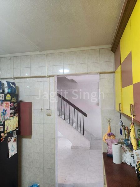 Maisonette HDB for Sale in  277 Yishun Street 22 - Image 5