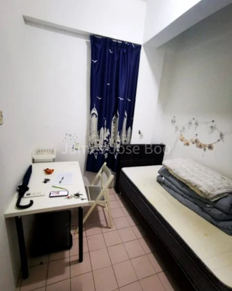 Common Room (Condo) for Rent in Newton Lodge - Image 1