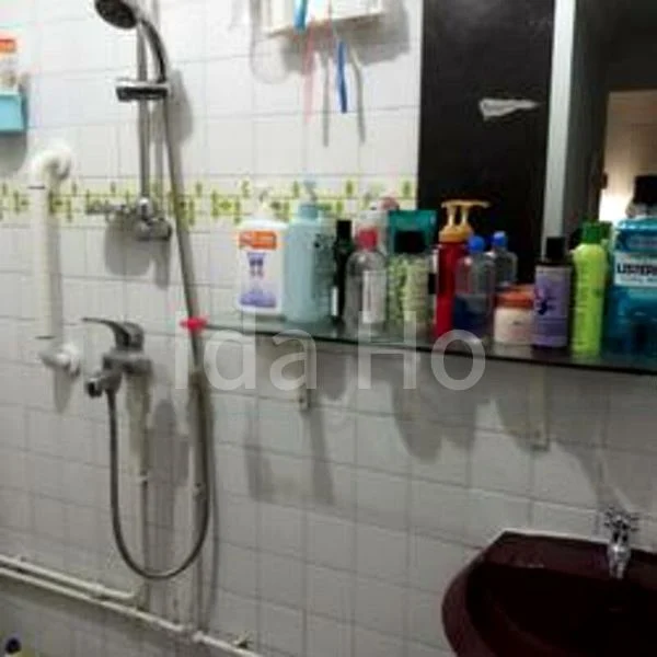 Common Room (HDB) for Rent in 125 Serangoon North Avenue 1 - Image 8