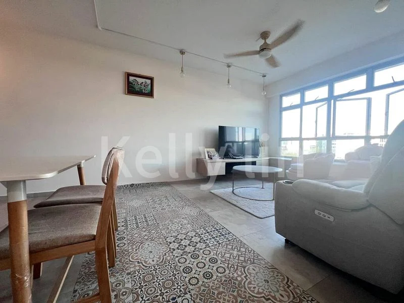 4 Room (4A) HDB for Sale in  429A Yishun Avenue 11 - Image 2