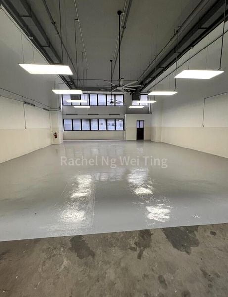 Factory / Workshop (B2) for Sale: Carros Centre - Image 3