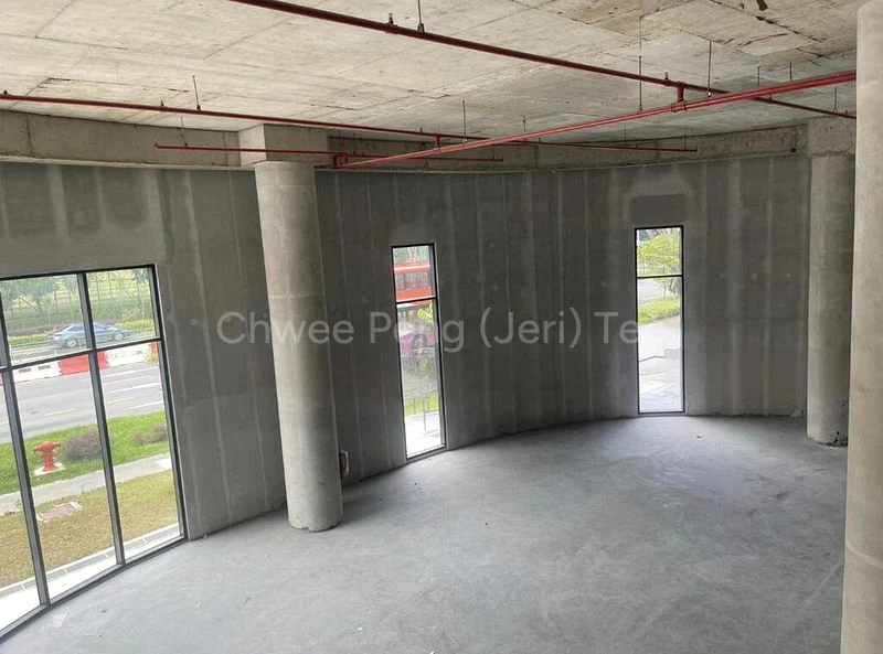 Light Industrial (B1) for Rent: BS Centre - Image 3