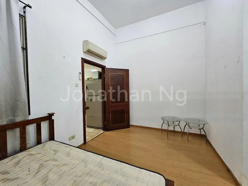 1 Bed Apartment (Condo) for Sale in  Sunshine Lodge - Image 5