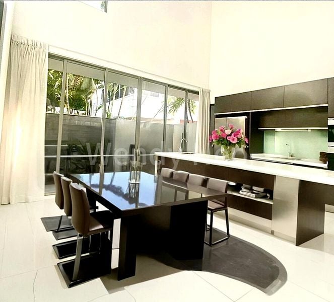 6 Bed Bungalow (Landed) for Rent in  Watten Estate - Image 1