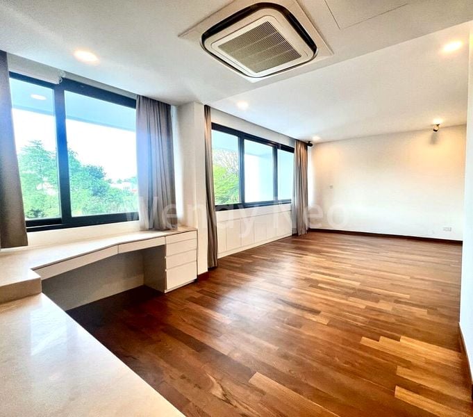 6 Bed Bungalow (Landed) for Rent in  Watten Estate - Image 12