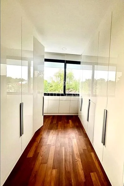 6 Bed Bungalow (Landed) for Rent in  Watten Estate - Image 6