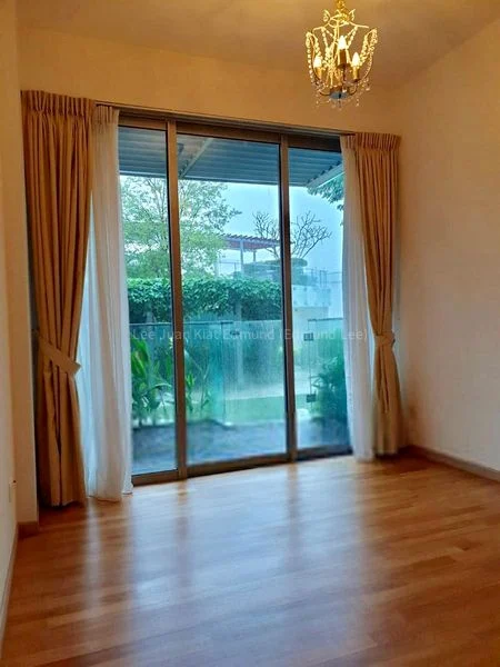 3 Bed Condo for Rent in  The Azure - Image 14