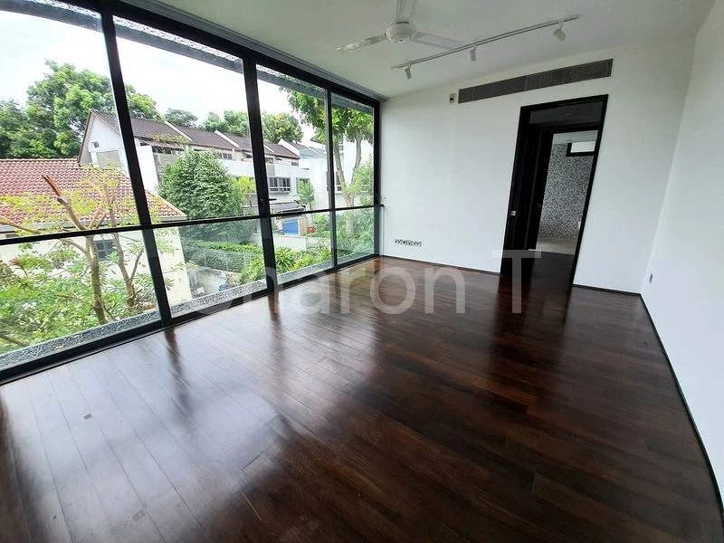 4+1 Bed Bungalow (Landed) for Rent in  Oei Tiong Ham Park - Image 4