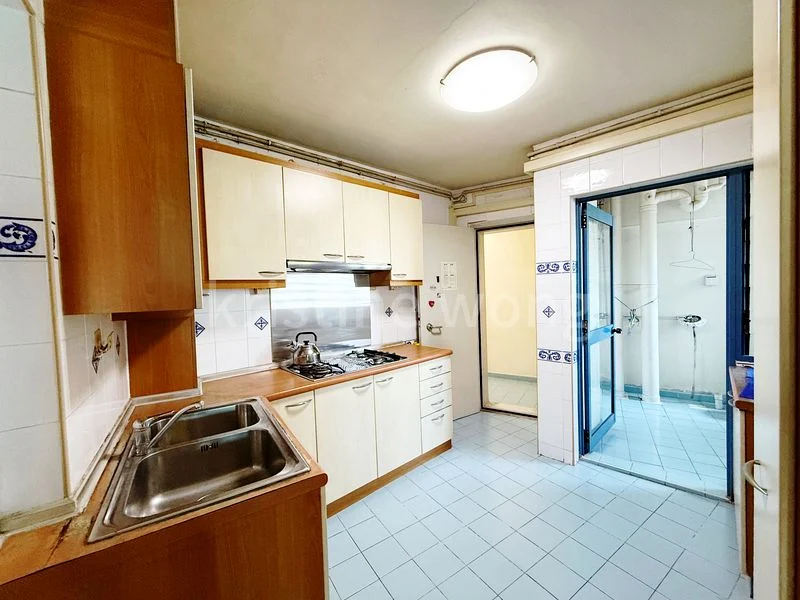 Executive HDB for Sale in  468D Admiralty Drive - Image 8