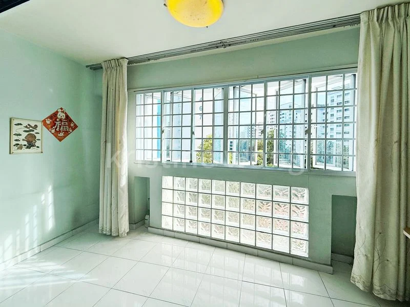 Executive HDB for Sale in  468D Admiralty Drive - Image 6