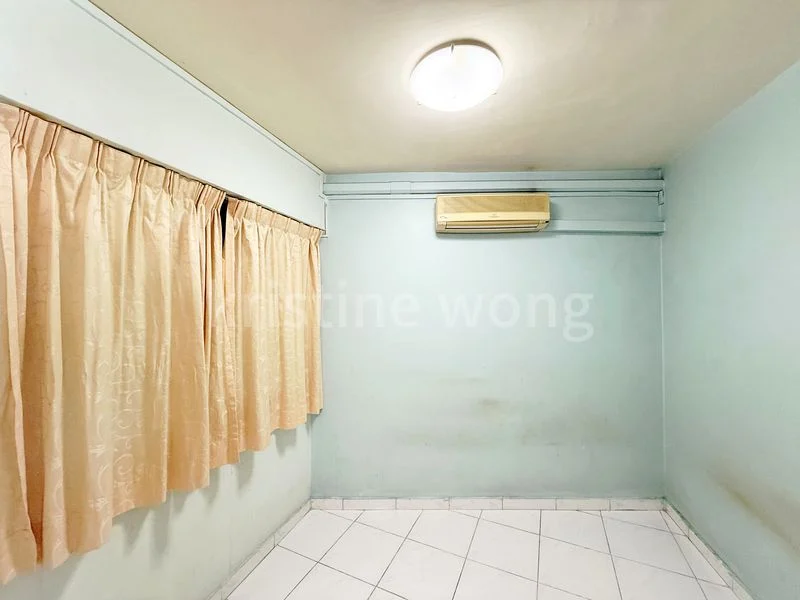 Executive HDB for Sale in  468D Admiralty Drive - Image 3