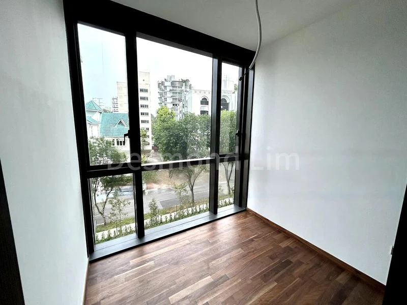 2 Bed Condo for Rent in  Hyll on Holland - Image 5